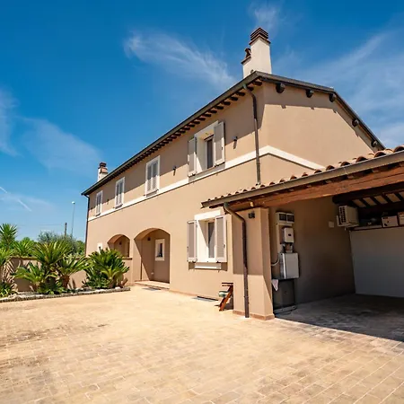 Villa A 5 Minuti Da - Bbq & Giardino *